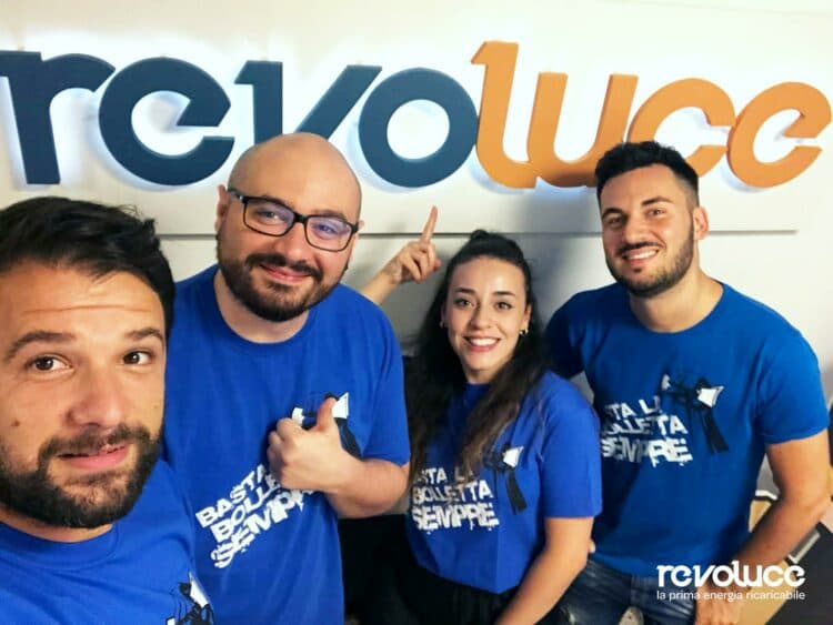 Revoluce: la rivoluzione dell'energia ricaricabile